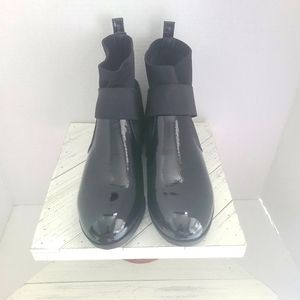 NWT Patent leather ankle boots with elastics SIZE 7.5